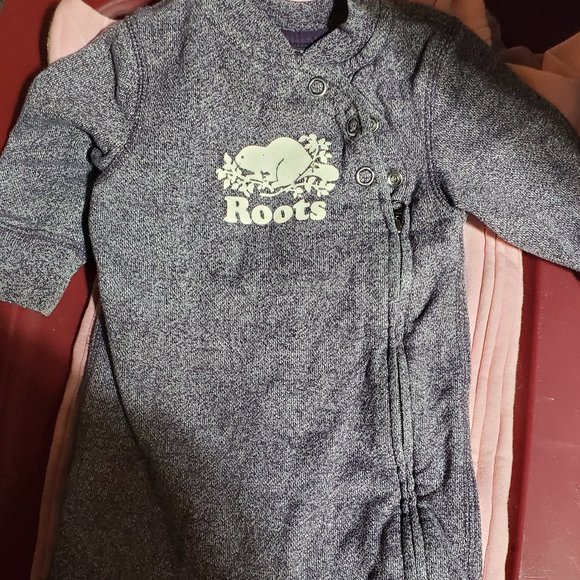 Roots Onesie - Picture 1 of 1